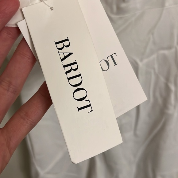 Bardot Wyn Satin Halter Dress in orchid white - Picture 12 of 16